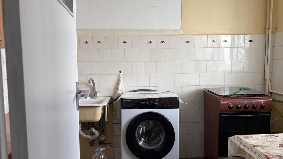 Apartament luminos cu doua camere, 1 mai - Poză 10