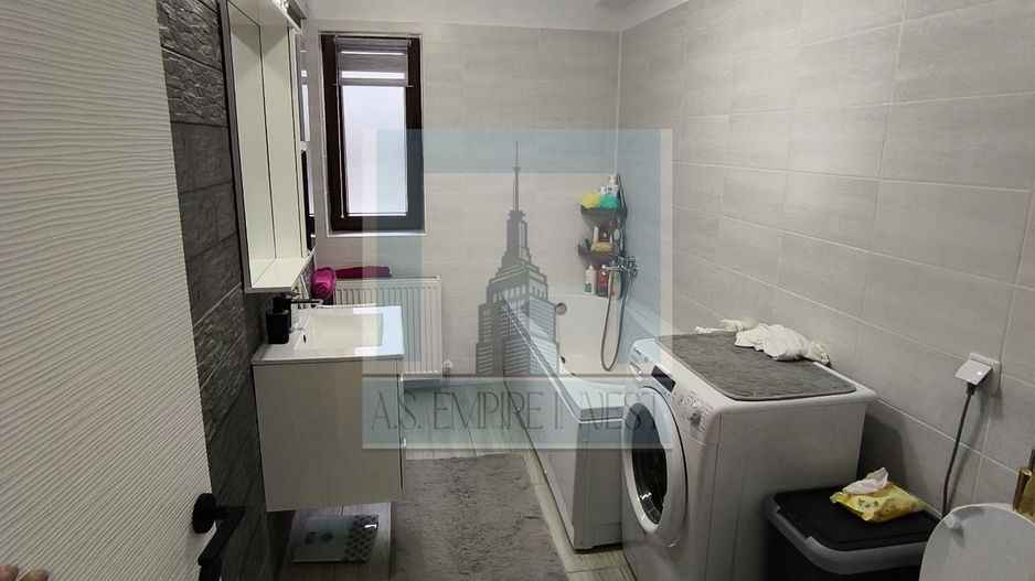 De vanzare un superb apartament de 2 camere in zona Tractorul - Poză 12