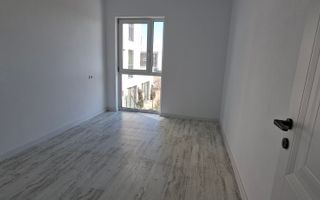 Apartament cu 3 camere si un loc de parcare - Poză 12