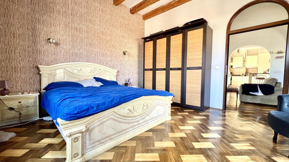 Penthouse de Poveste cu Design Arhaic-Modern și Terasă Panoramică - Poză 17