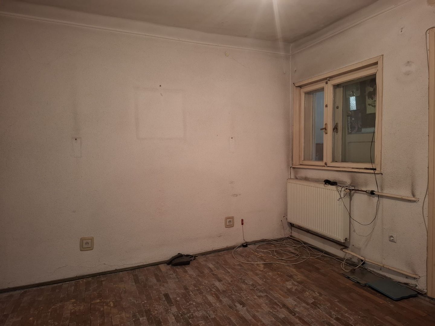 URGENT!, TEREN IN PROPRIETAE, RENOVATA IN 1996, NEGOCIABIL - Poză 7