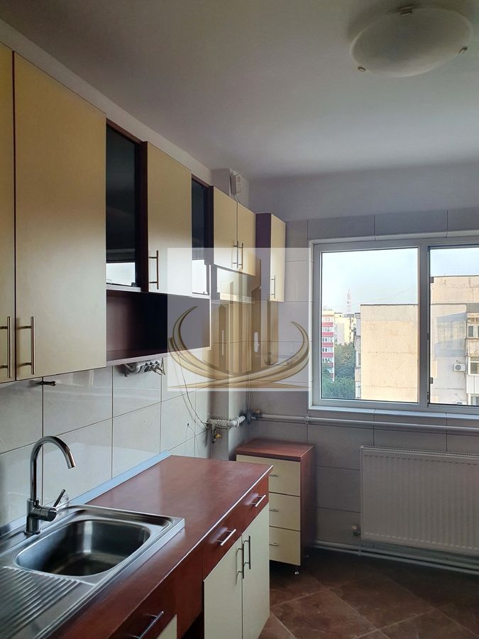 Apartament 2 camere semidecomandat cu parcare de resedinta - Poză 7