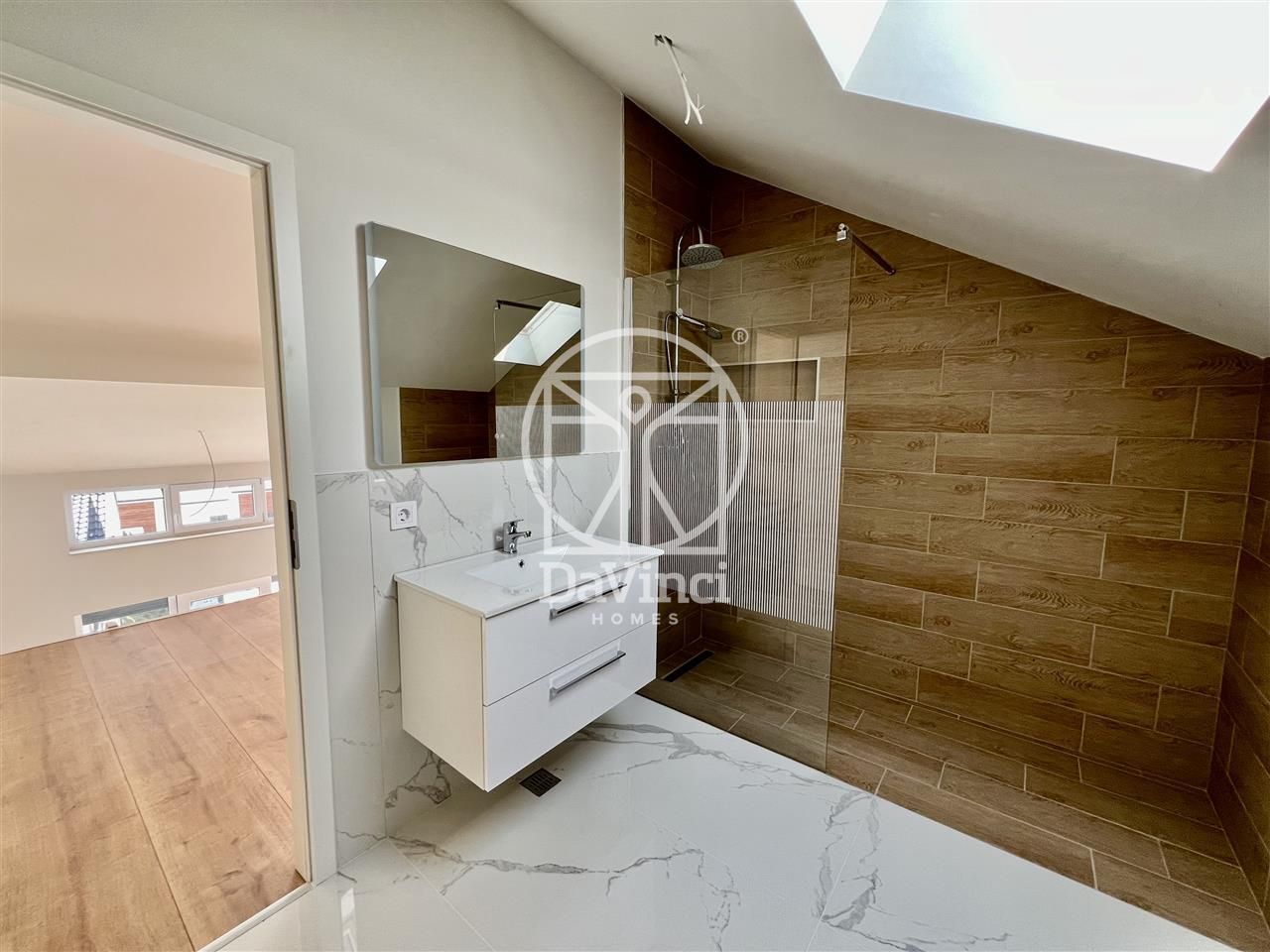 Penthouse 3 camere, 2 bai, aer conditionat (NCL-WESTVILA-ap.9) - Poză 4