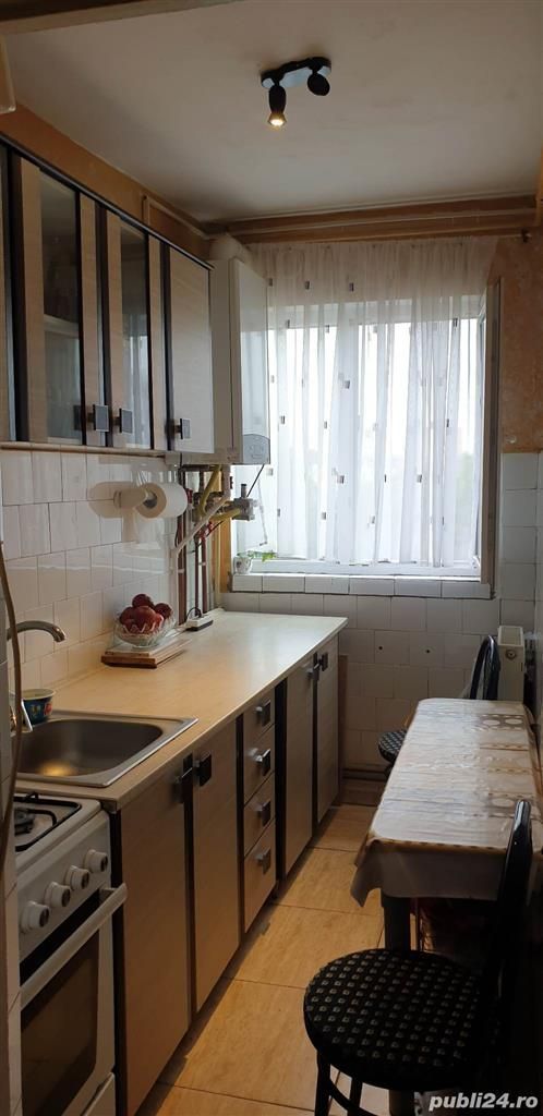 Apartament 3 camere Judetean CENTRALA - Poză 1