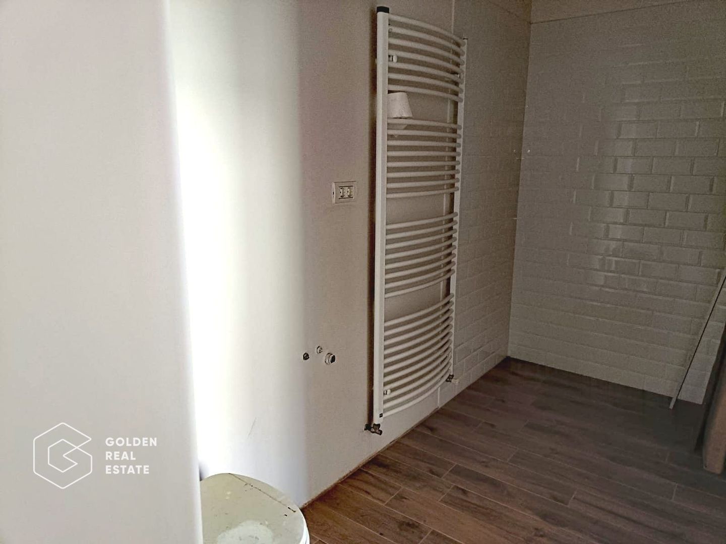 Apartament ultracentral cu 3 camere si vedere spre Hotel Continental - Poză 7