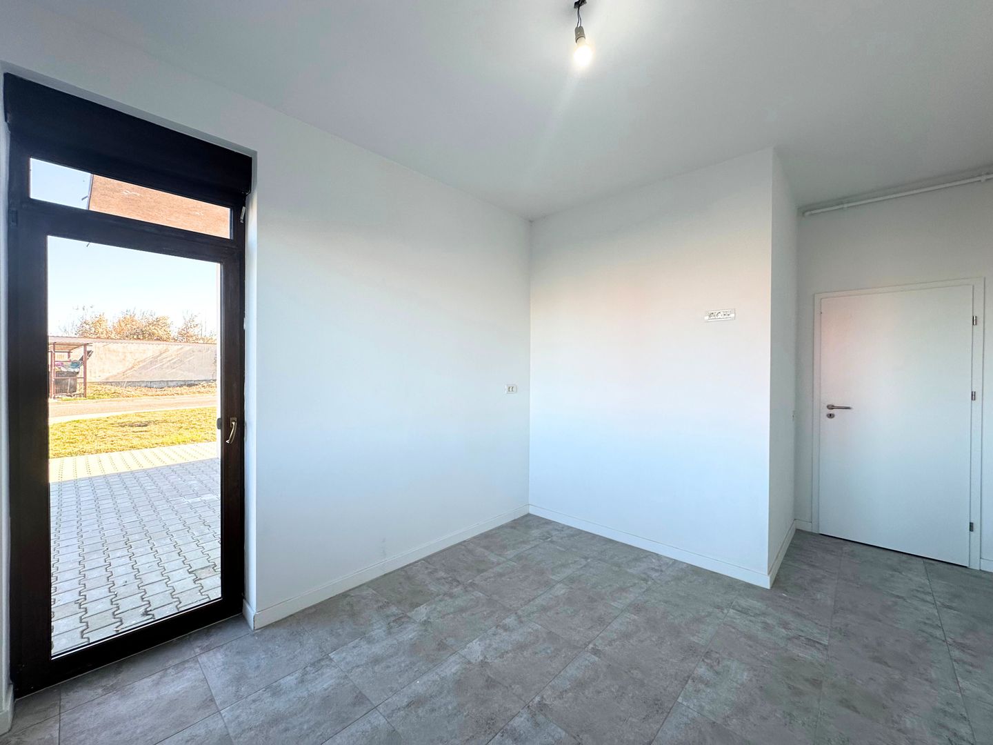 Apartament tip studio de vânzare lângă Paradisul Acvatic cu parcare si boxa - Poză 12