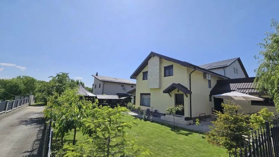 VILA MODERNA | PANOURI FOTOVOLTAICE | GARAJ - Poză 1