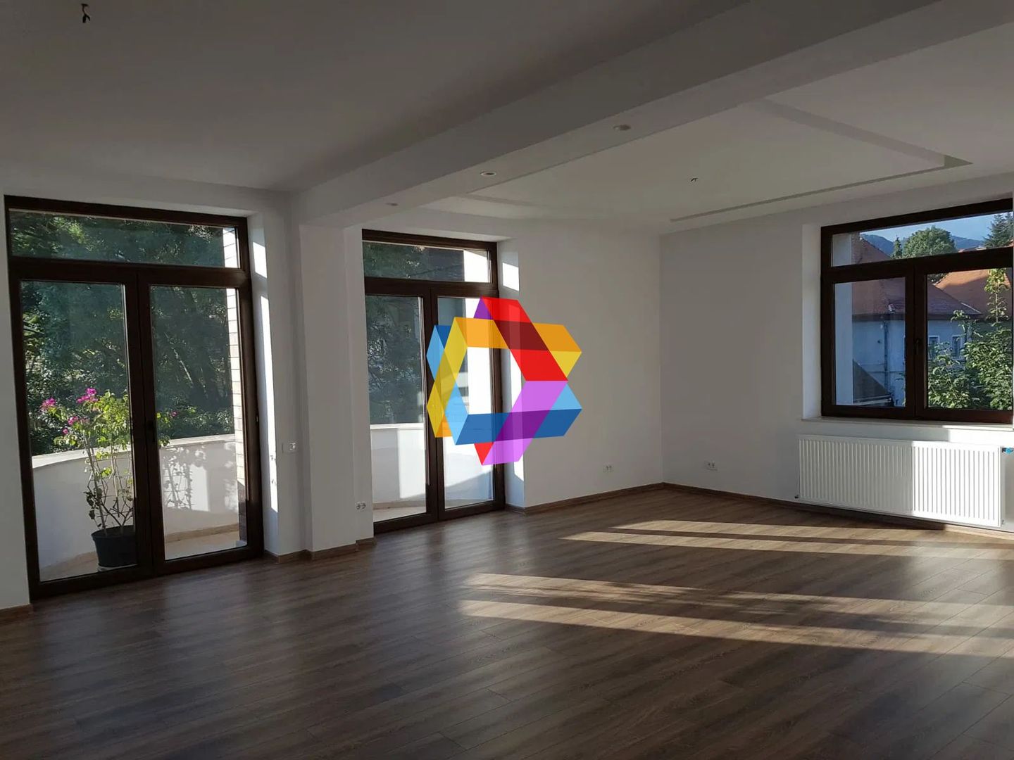 Spatiu de birouri deosebit - 160 mp - Poză 1