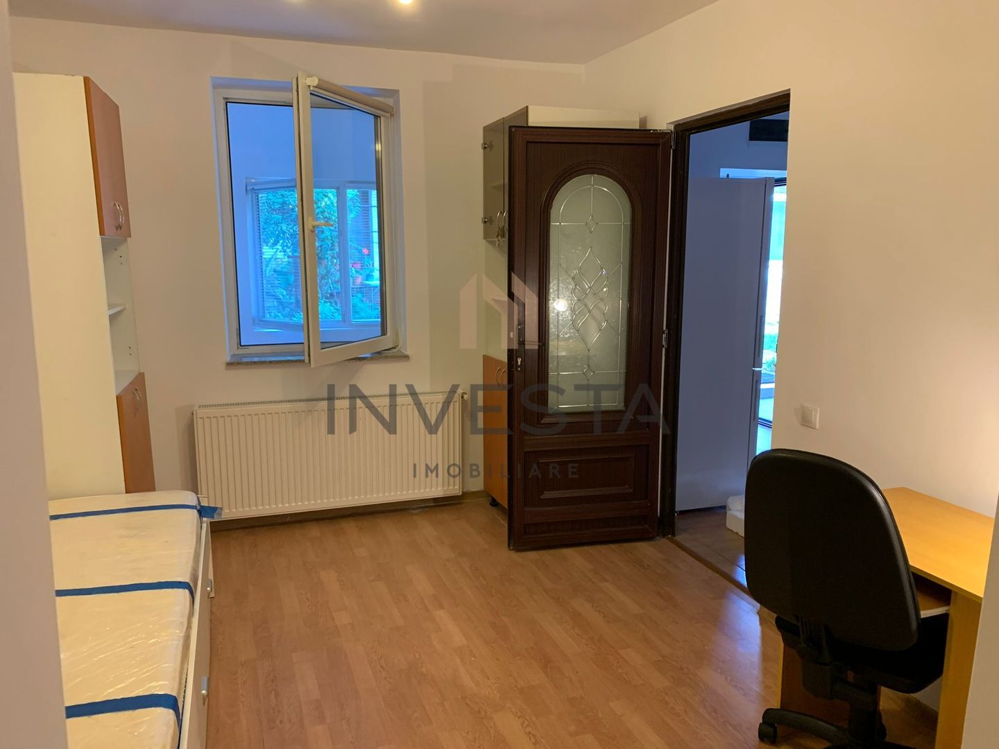 Apartament cu 2 camere decomandate si pod mansardabil, zona Ploiesti! - Poză 7