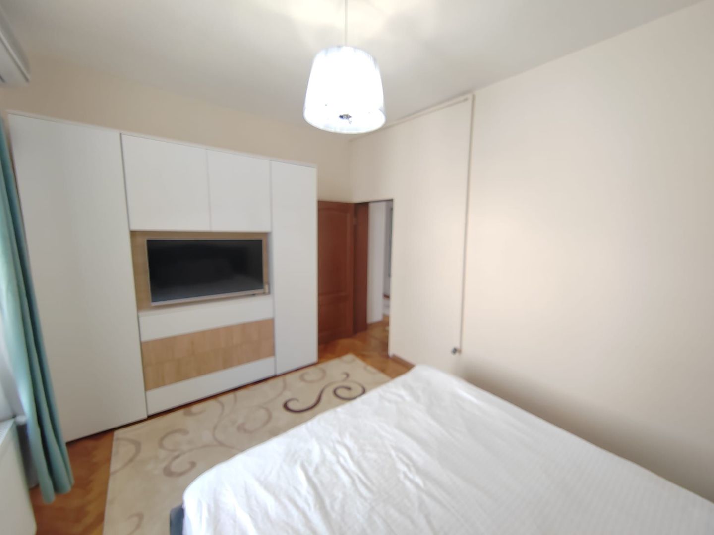 Parcul Carol,imobil versatil rezidential /birouri,parcare si curte - Poză 6