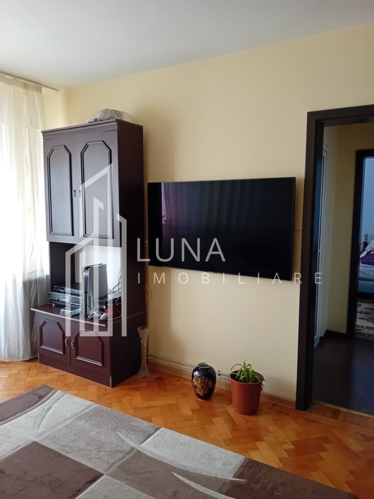 Apartament 2 camere, semidecomandat, mobilat și utilat gata de mutare - Poză 1
