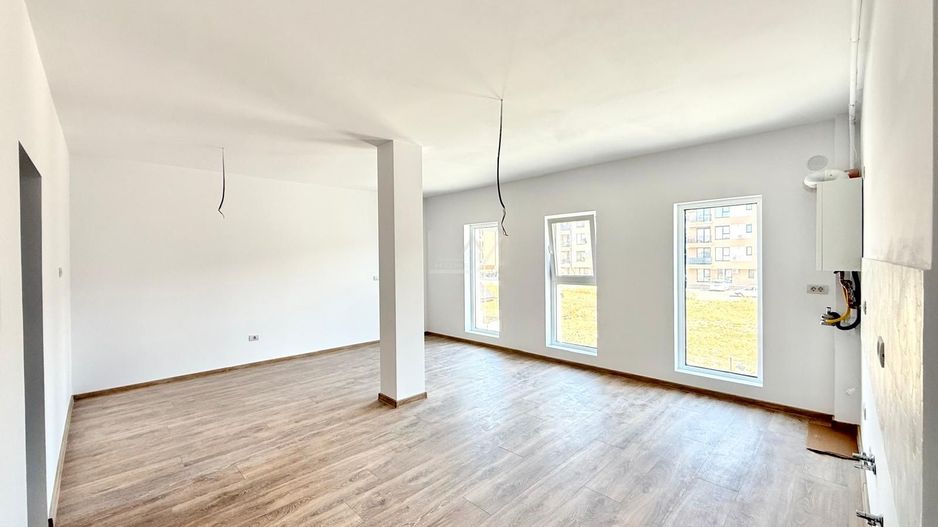 Bloc finalizat langa ESO. Etaj intermediar. Loc de parcare. - Poză 1
