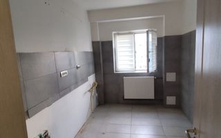 2 camere decomandat 56 mp an 1979 - Poză 8