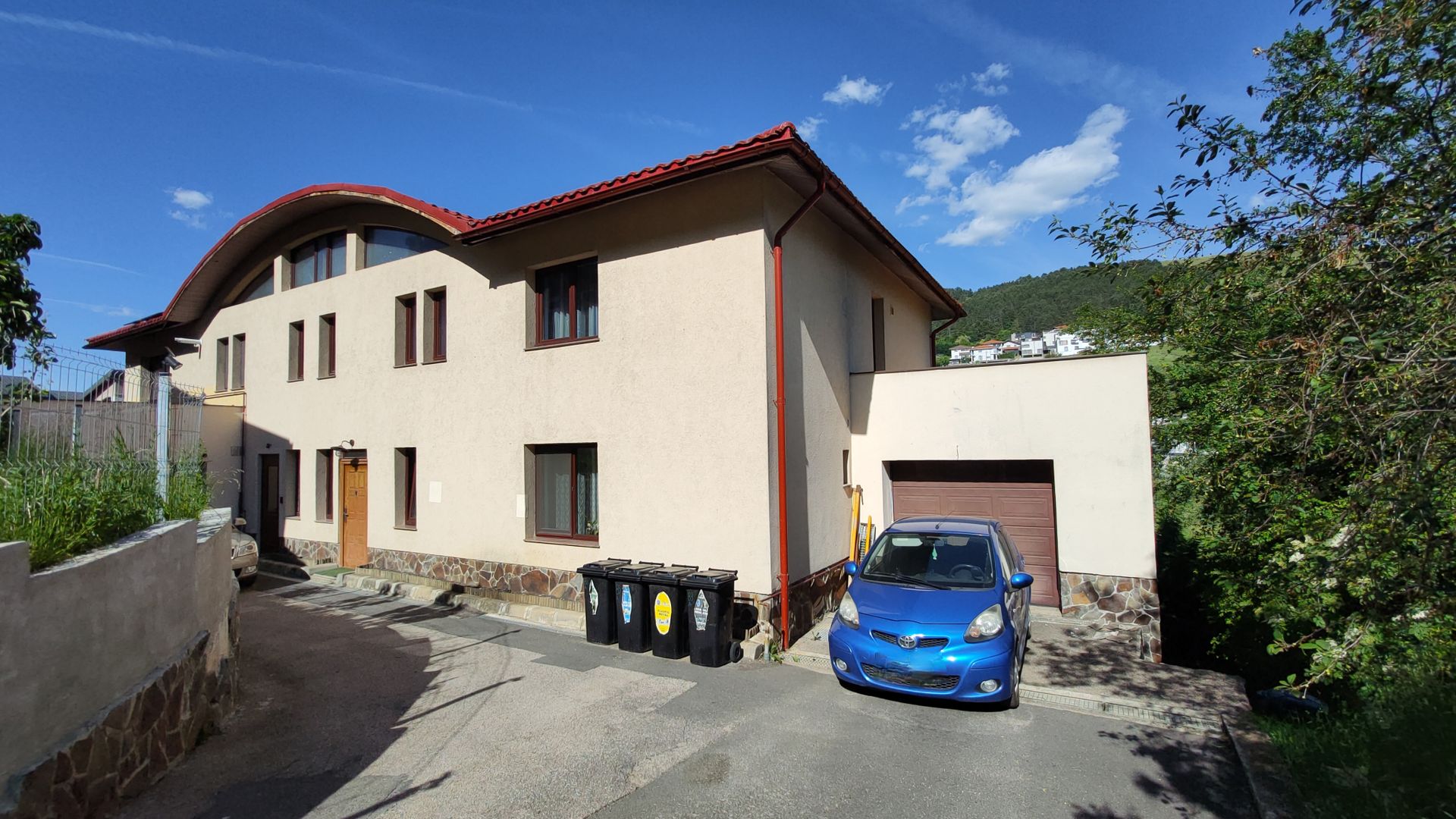 Casă cuplată/ Duplex, D+P+E, 640 teren, Str.Tautiului, Florești - Poză 2