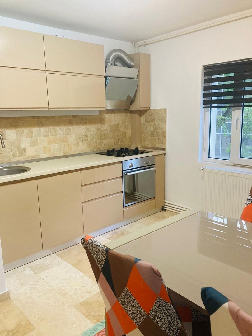 Apartament de inchiriat 2 camere Mall Vitan - Poză 6