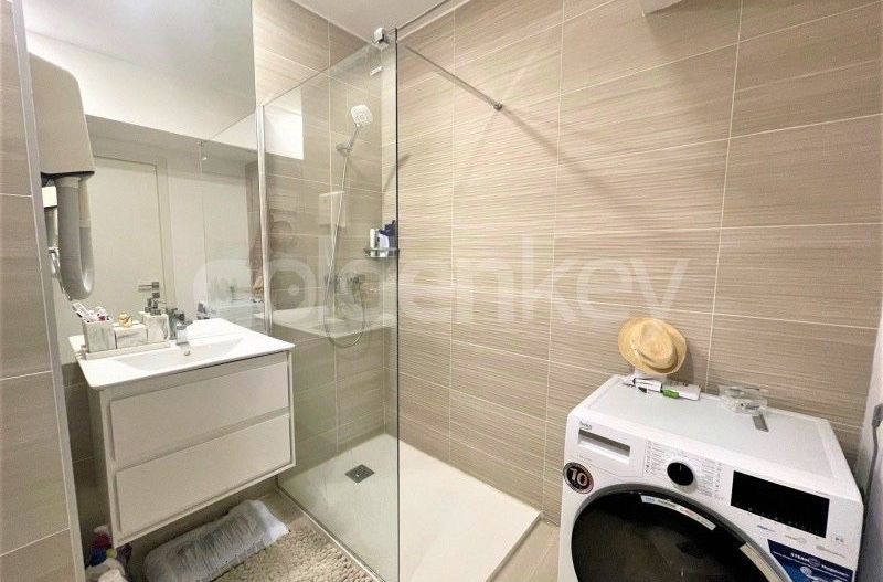 Proprietar vând Apartament 2 camere lângă plaja - Poză 3