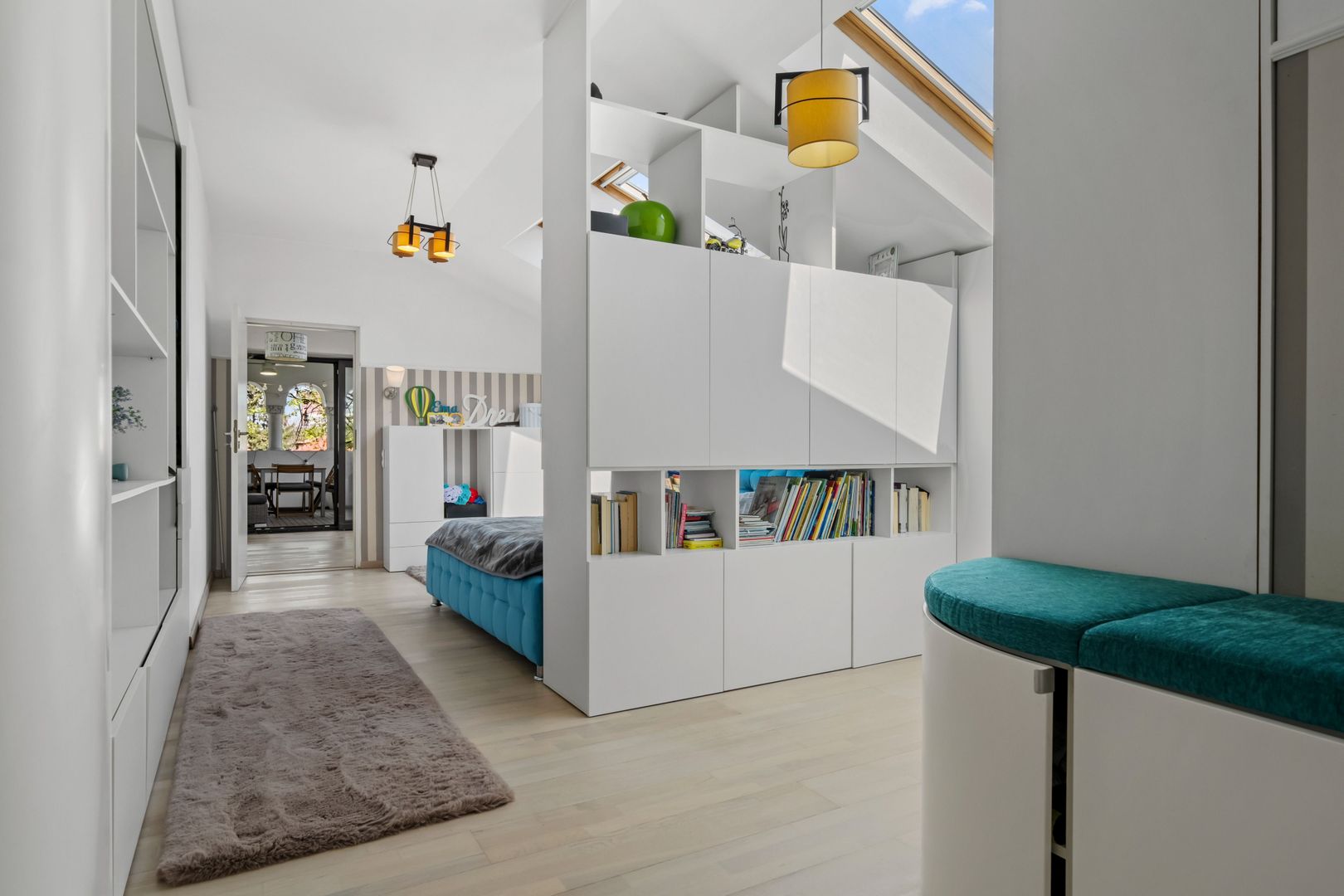 Eleganță și Spațiu în Inima Cartierului Domenii | Apartament cu 5 Camere în Vilă - Poză 9