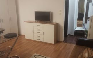 Garsonieră de închiriat – 33 mp, etaj 1, zonă centrală - Poză 1