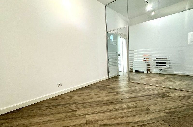 Birou elegant si spațios in Piața Unirii - Poză 8
