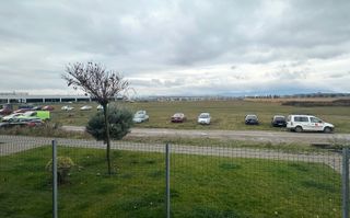 Apartament 2,5 camere chic cu grădină balcon vitrat și mobilier premium - Poză 16