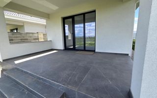 Duplex pe parter cu 3 camere in Covaci - Poză 12