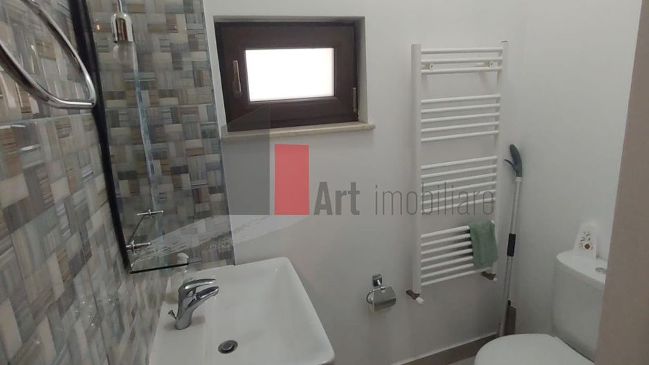 Vilă Occidentului - birou sau locuintă - Poză 9