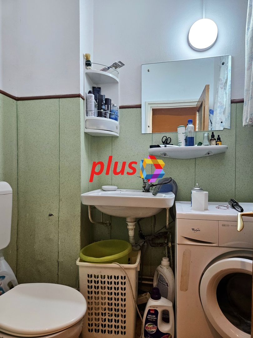 Apartament cu trei camere, zona Racadau 76 mp - Poză 9