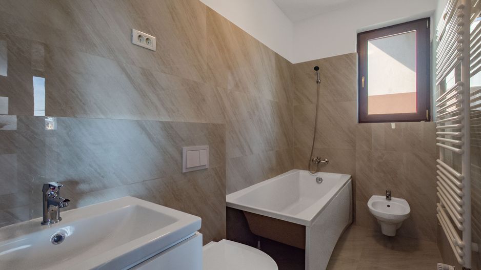 Casa/Vila cu 6 camere ideala rezidential/comerical Ciarda COMISION 0% - Poză 43