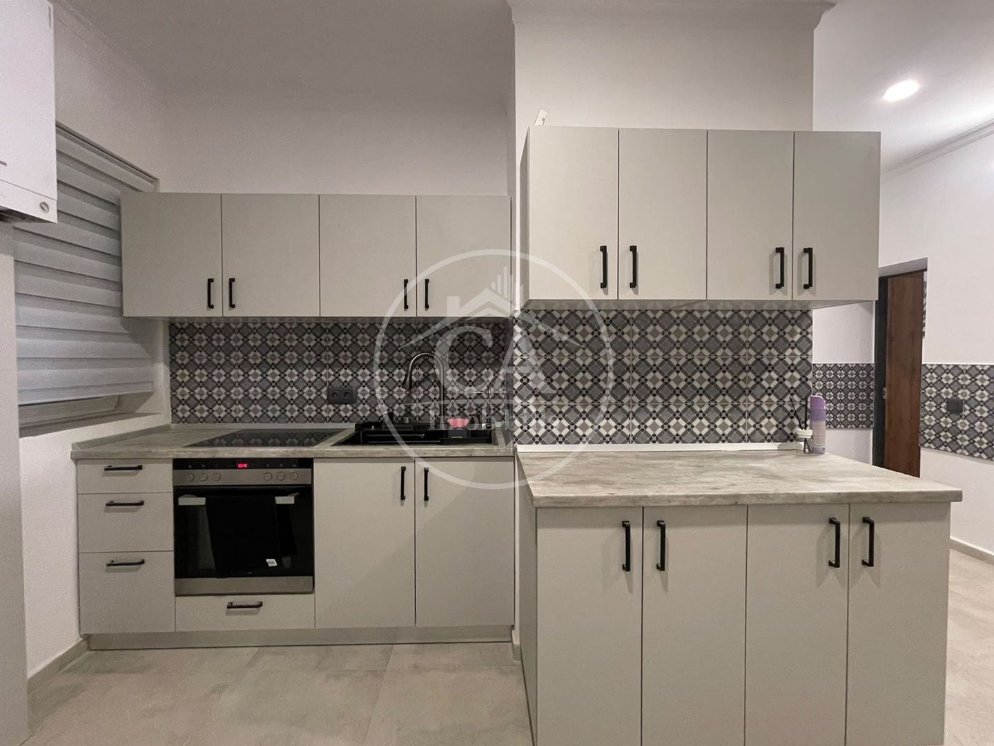 Apartament cu 2 camere de vânzare in zona ultracentrala, Oradea - Poză 9