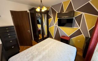 3 camere I Etaj 3 I Piata Romana I 1960 - Poză 4