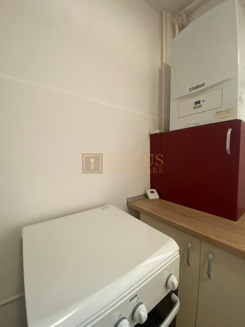 2 dormitoare, centrala proprie, bucatarie inchisa. Piața Libertatii. - Poză 18