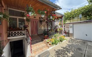 Apartament la casă de 2 camere, Medias - Poză 10