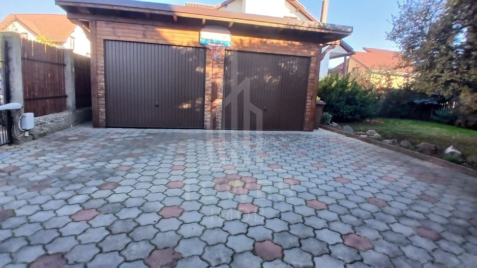 Casă modernă de vânzare în Șelimbăr – zonă Brana - Poză 38