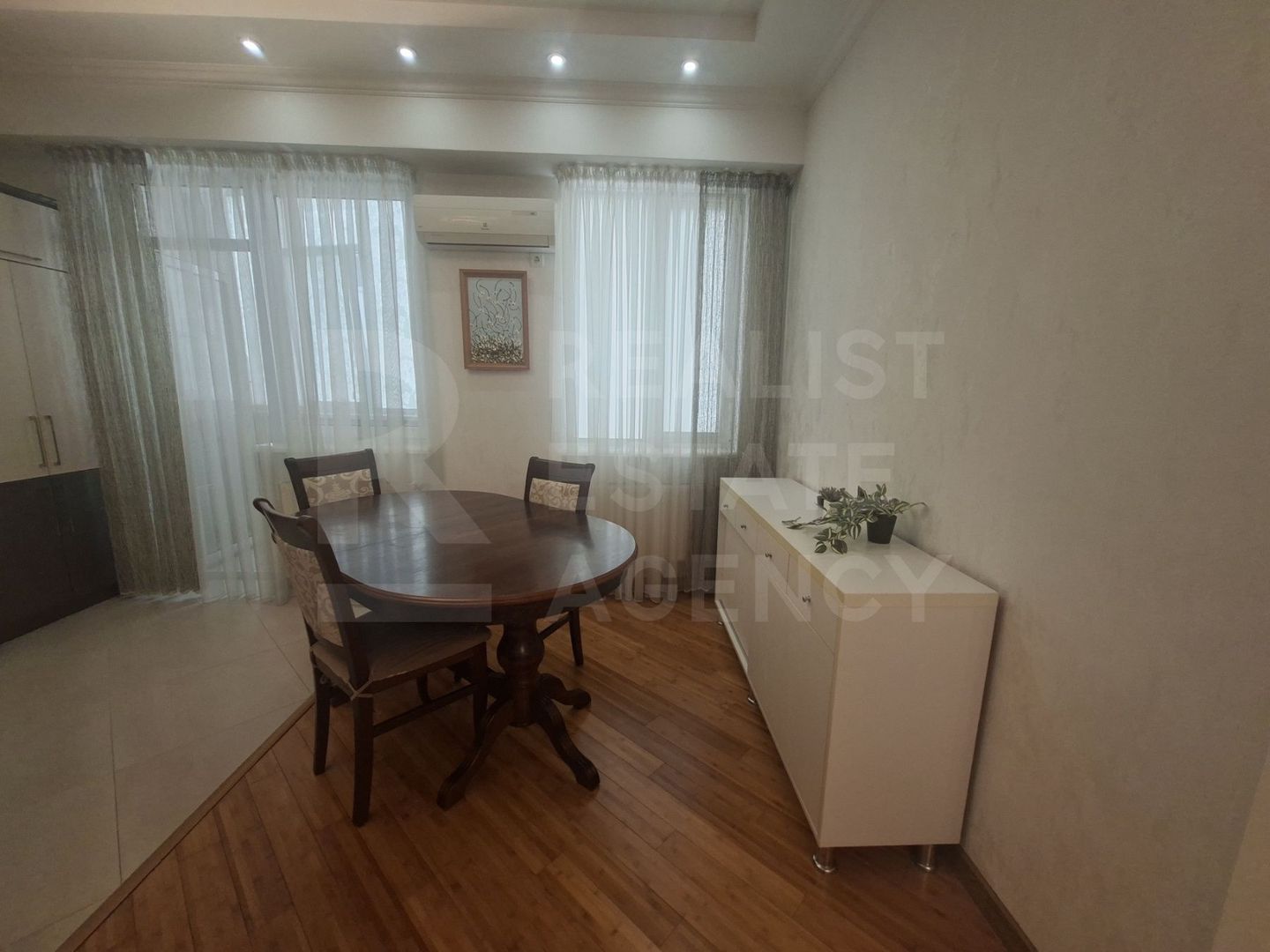 Chirei apartament 3 camere 83 mp, bd. Decebal, Botanica - Poză 20