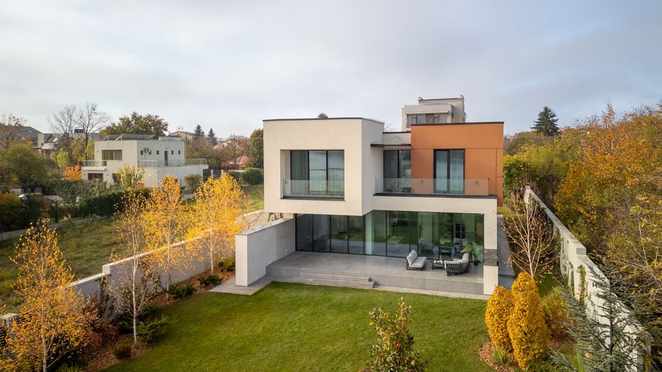 Smart-Home nZEB spectaculoasa Bucuresti Sector 1 cu deschidere lac -teren 2000mp - Poză 8
