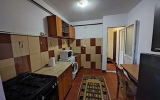 # - Apartament cu o cameră - 5 minute de Podu Roș - Poză 2
