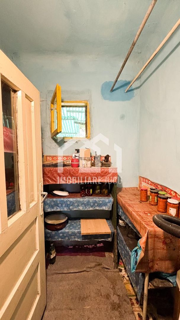 Casa individuala 2 camere + anexe, 70mp , teren 1000mp , Jucu de Sus - Poză 9