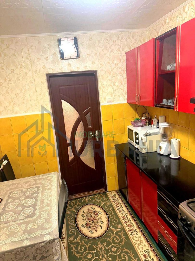 Apartament 2 camere deasupra Corioland,piata Nicolina - Poză 8