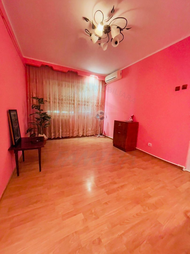 De vânzare apartament 2 camere – Micro 38, Galati - Poză 9
