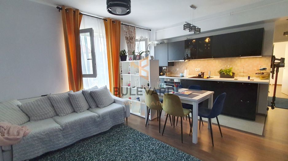 Apartament cu 3 camere, zona strazii Eroilor! - Poză 2