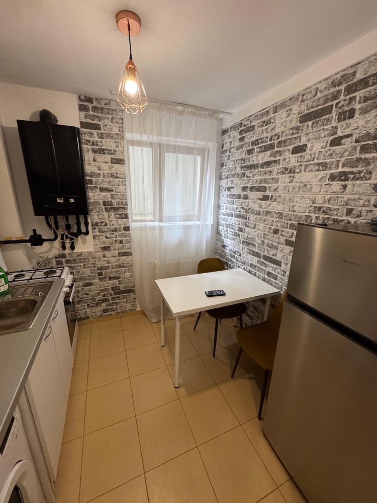 Vanzare apartament 2 camere Regie. - Poză 2