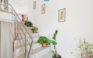 Vilă cu 7 camere, zona Aradului - Poză 13