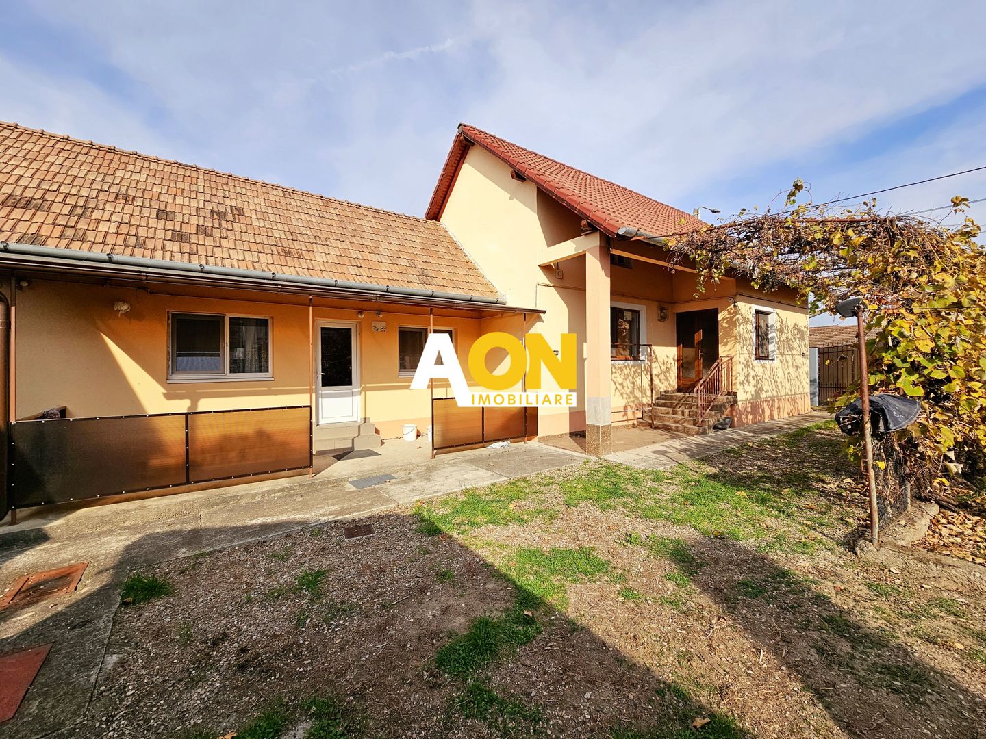 Casa 3 camere, 2 bai, garaj, 515 mp teren, Barabant - Poză 1