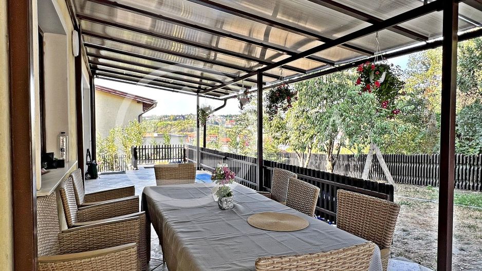 Casa cu 7 camere de inchiriat in zona Georghe Doja, Oradea - Poză 9