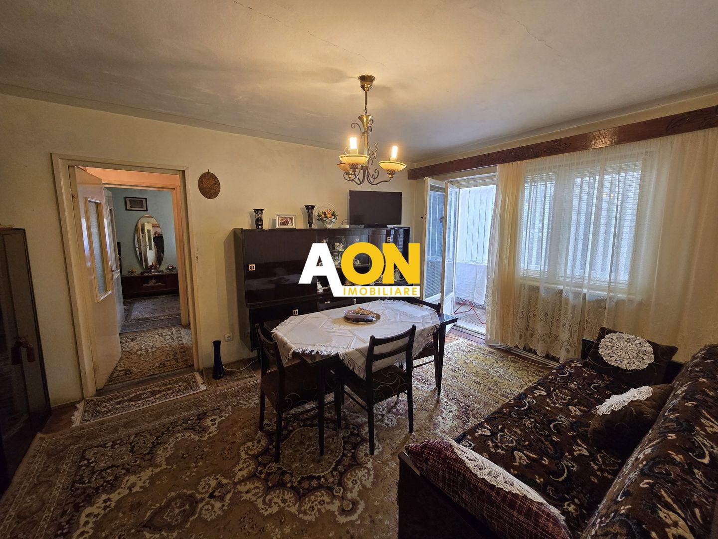 Apartament 3 camere Cetate,zona Closca - Poză 1