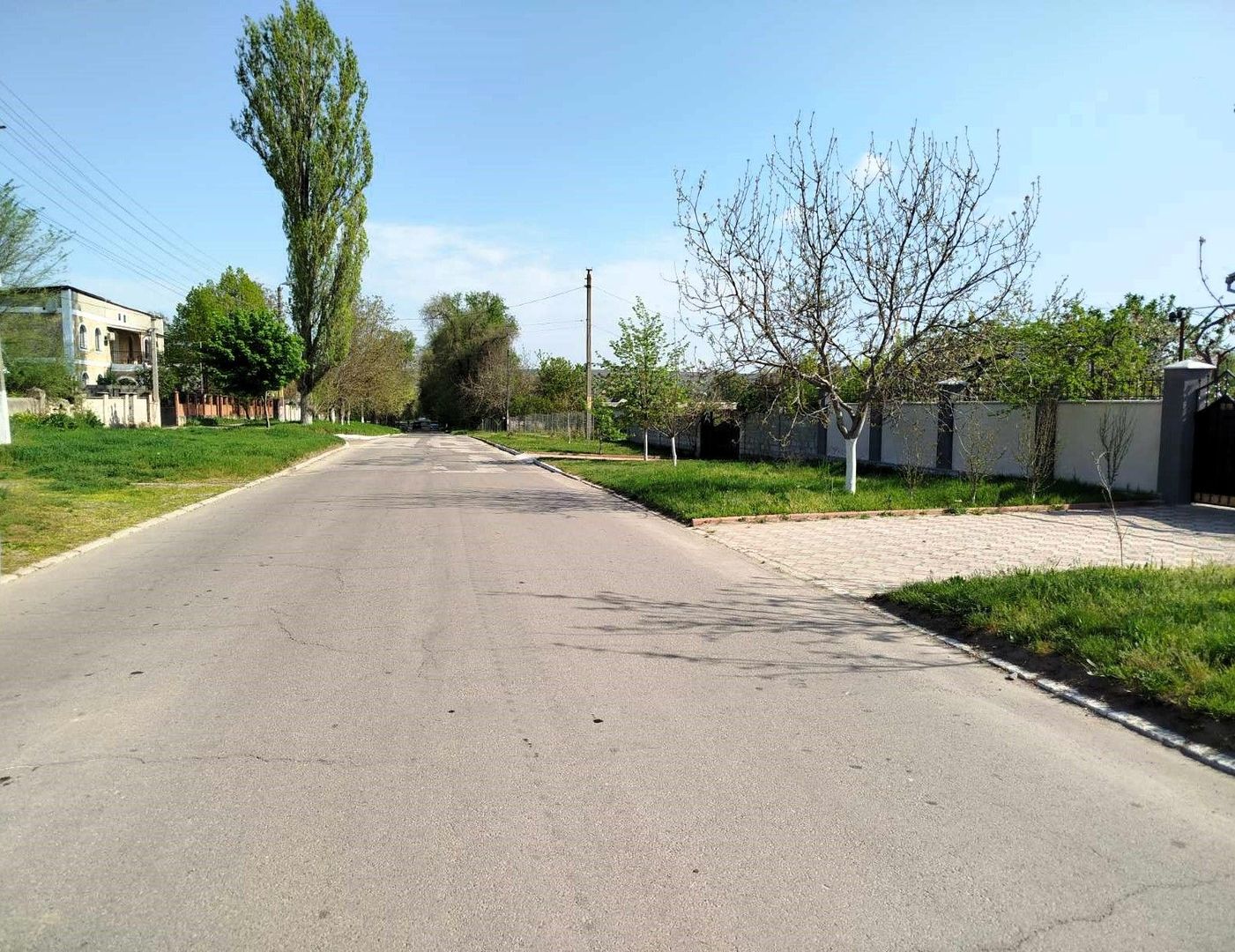 Apartament Spațios cu 3 Camere-Chetrosu Anenii Noi - Poză 3