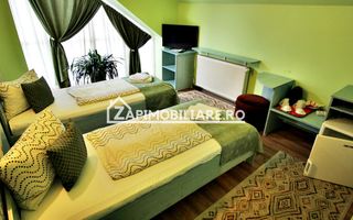 Pensiune aproape de centru,10 camere,13 băi,1 restaurant - Poză 5