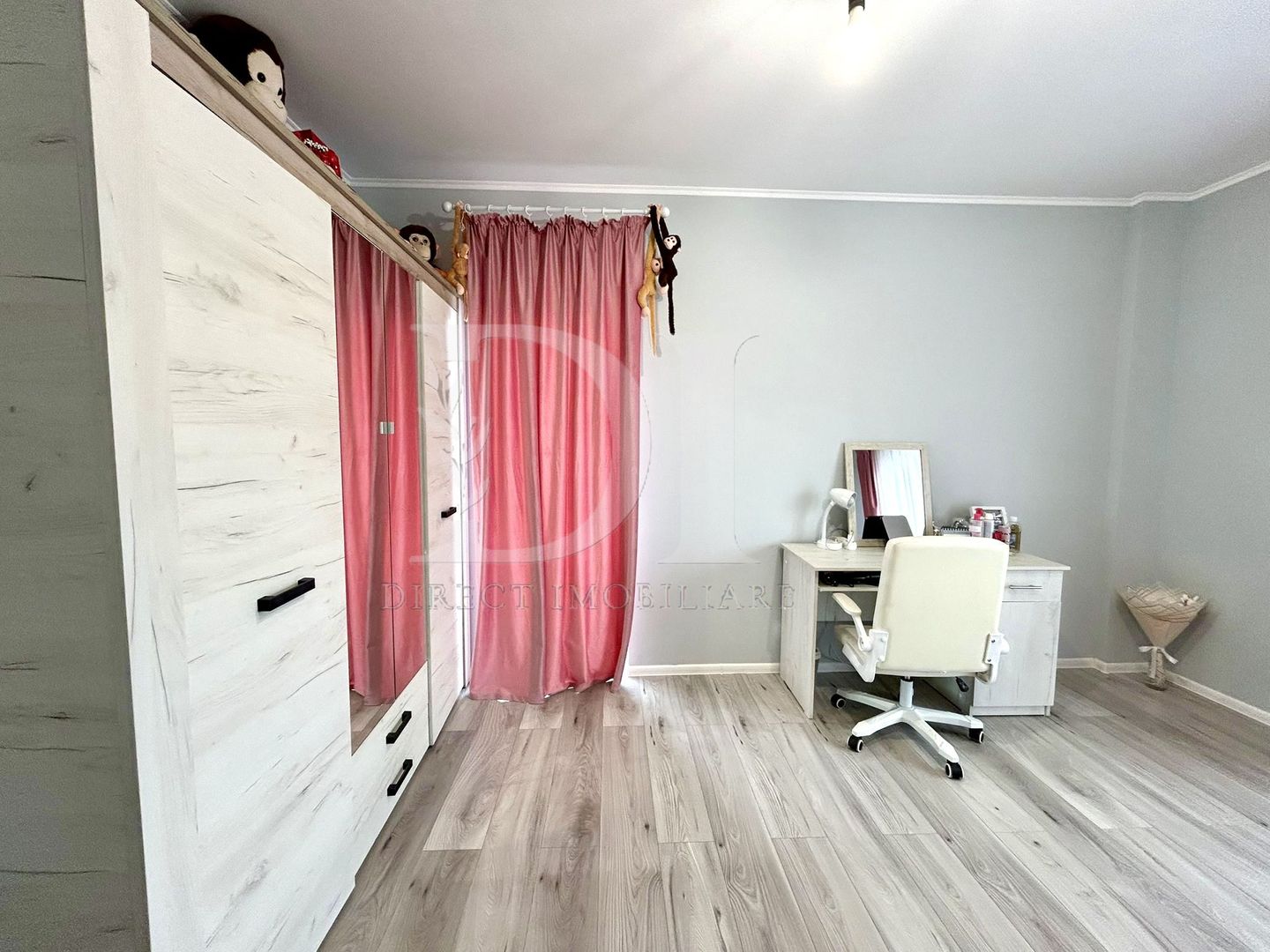 Apartament la cheie / terasa de 22 mp / Zona Terra - Poză 8
