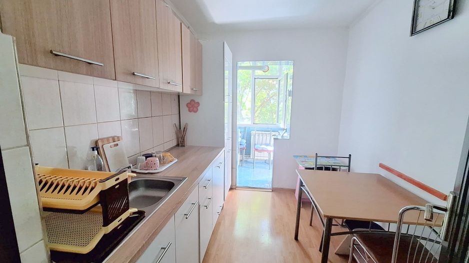 Apartament 2 camere de închiriat - Micro 17 - Mobilat - 350 Euro - Poză 1
