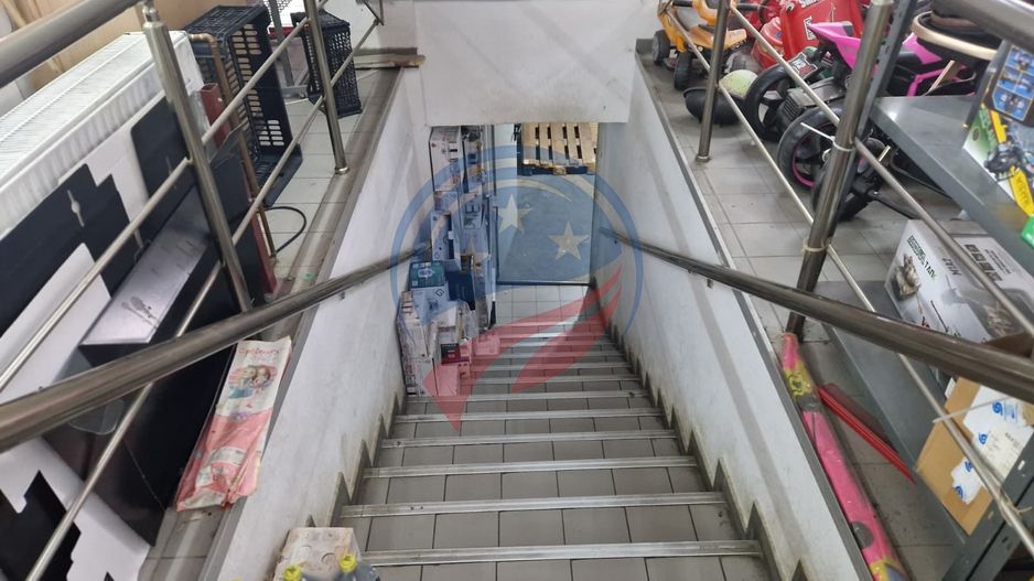 SPATIU COMERCIAL ULTRACENTRAL - 1400 mp FILIASI , Dolj, stradal, trafic intens, - Poză 6